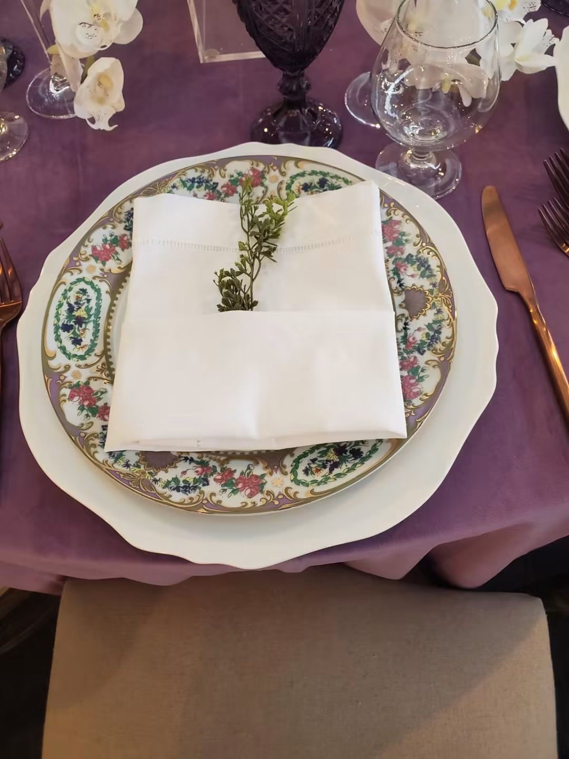 Purple and white place setting